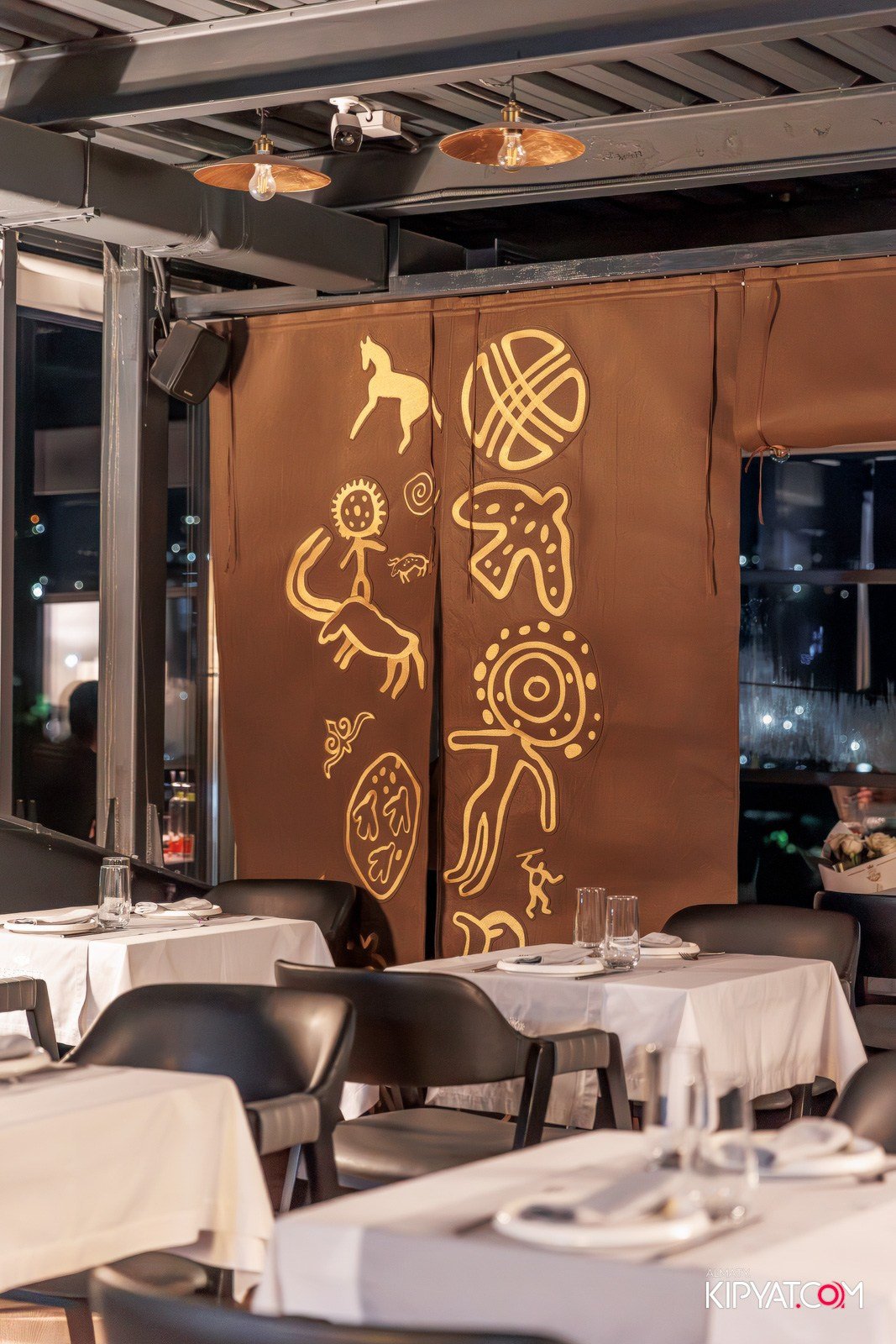 ВЫСТУПЛЕНИЕ DJ SUNQAR DJ BONI В SUNQAR BAR & RESTAURANT. КИПЯТКОМ АЛМАТЫ!