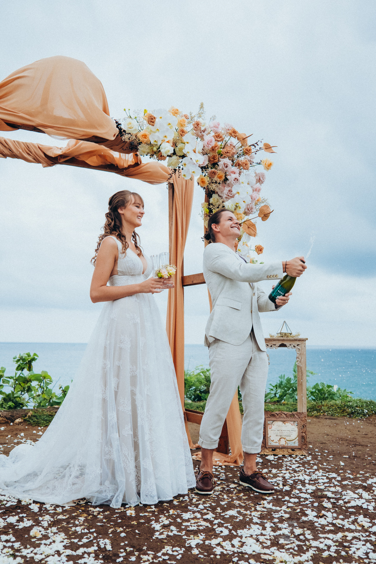 Julia and Ricard Wedding in Bali. Photographer Bali