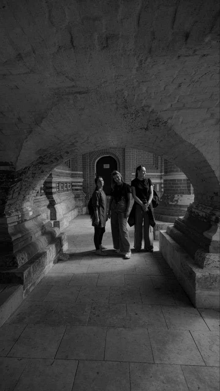 24.08.2024 // Фотопрогулка с Гагиком Егиазаряном. Фотовыставки serebro.gallery, в которых автором можешь стать ты! | Москва