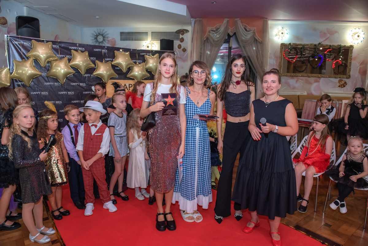 HAPPYkids дефиле санаторий Октябрьский. Семейный и коммерческий фотограф в Сочи Александр Бодунов