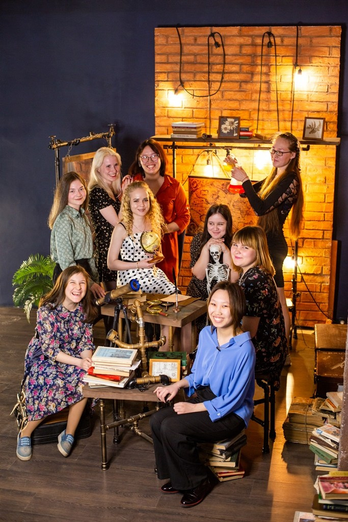 Школьники в студии. Фотограф Бурятия. Печать фотокниг