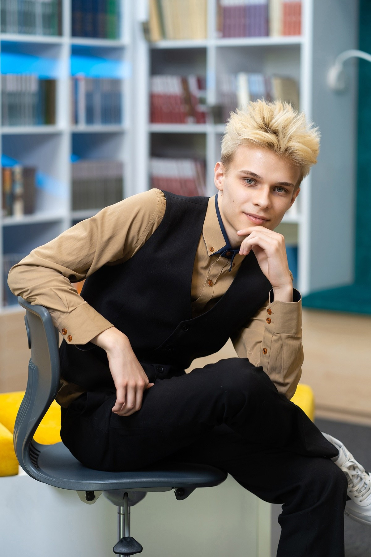 Старшеклассники. Выпускные альбомы от Мамаевых, город Киров