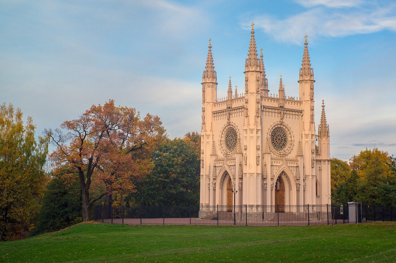 Локации в Петергофе