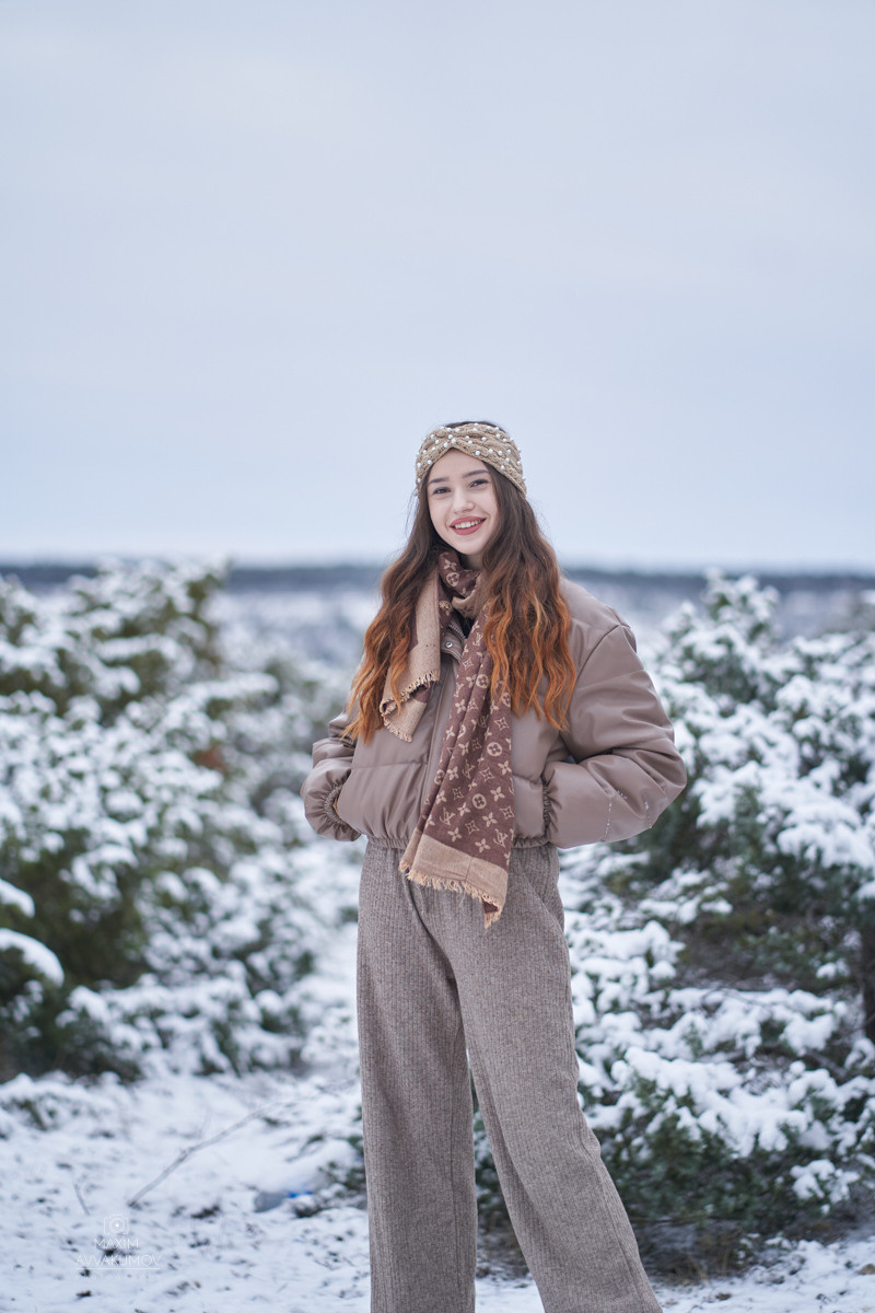 Снежная фотосессия в Крыму. Портретный и свадебный фотограф в Крыму Аввакумов Максим