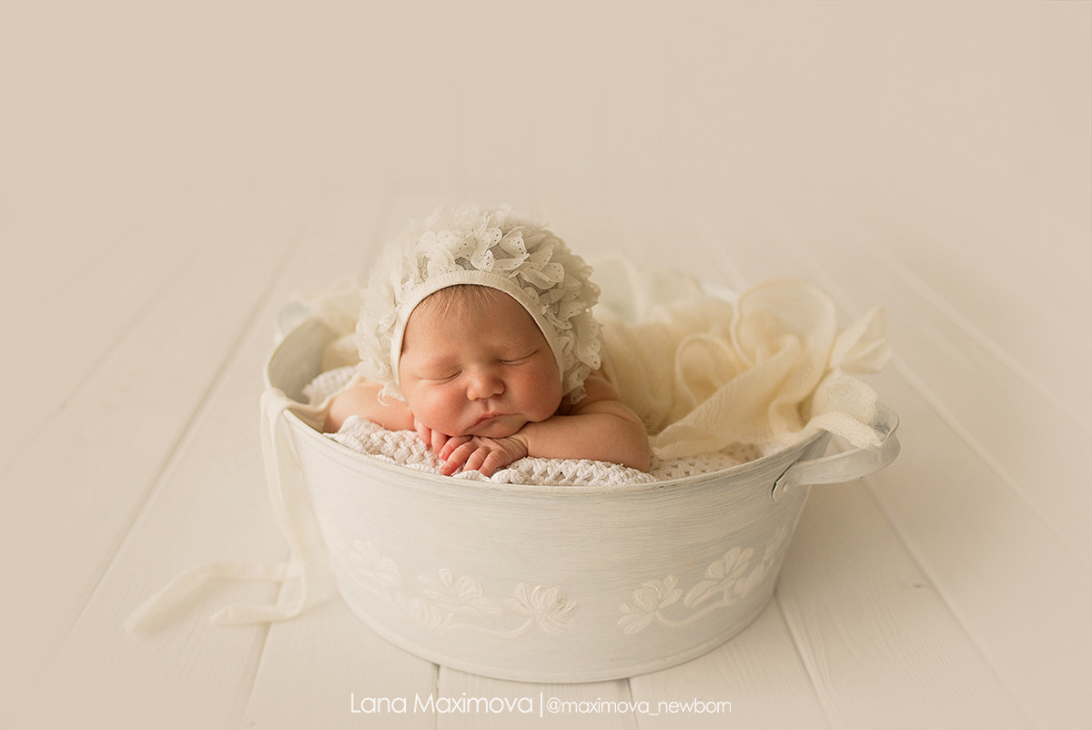Фотосессия новорождённого. Фотограф новорождённых малышей и детский фотограф В Казани Лана Максим