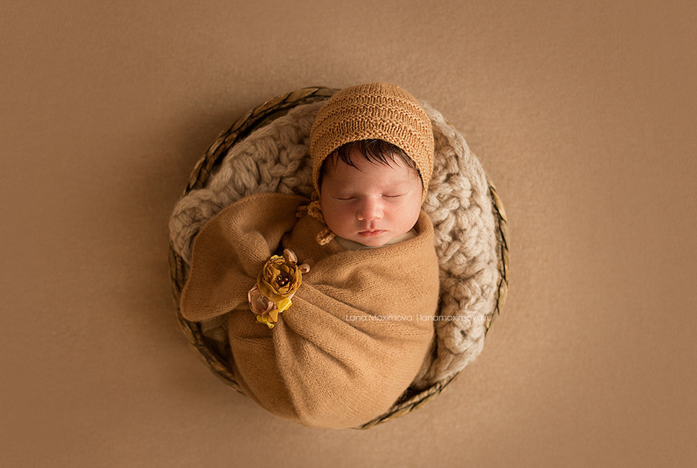 Фотосессия новорождённого. Фотограф новорождённых малышей и детский фотограф В Казани Лана Максим