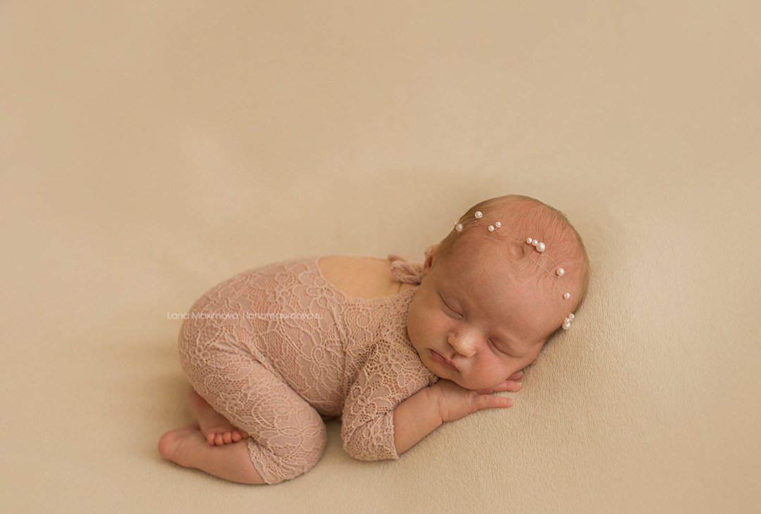 Фотосессия новорождённого. Фотограф новорождённых малышей и детский фотограф В Казани Лана Максим