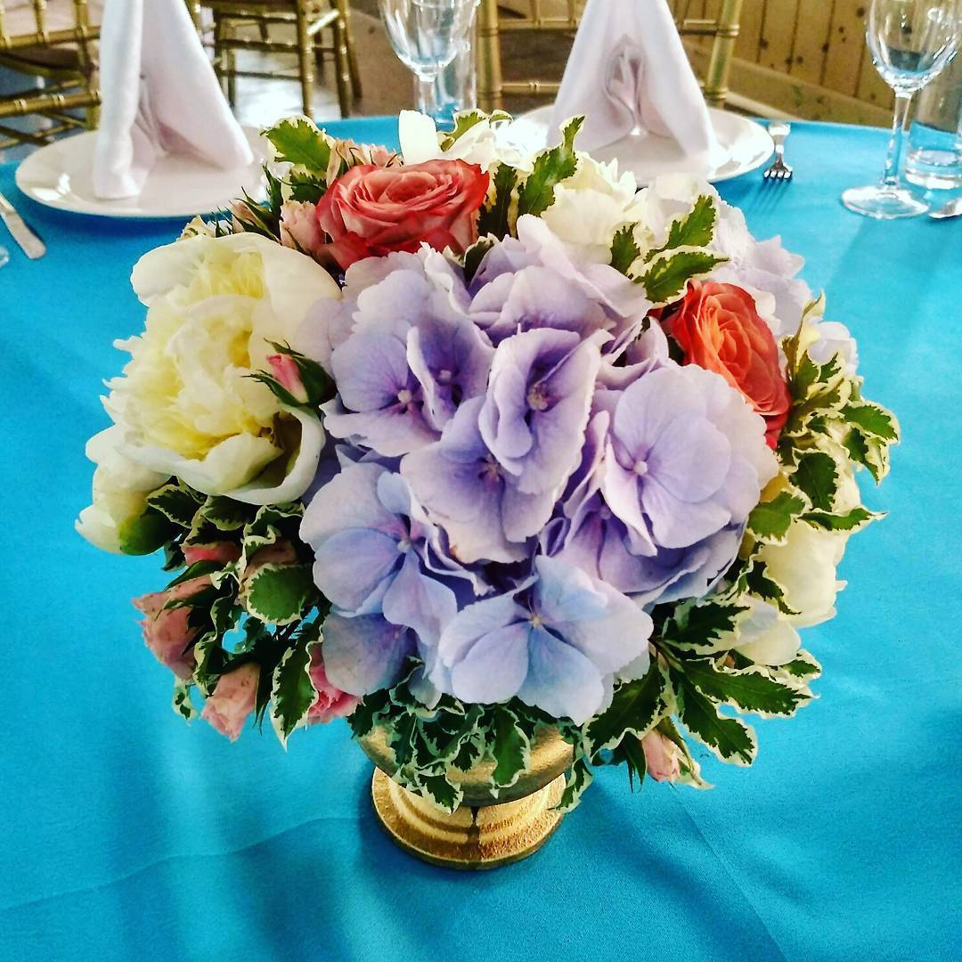 Свадьба в шатре Голицын клуб. Флорист Маргарита Гладкова