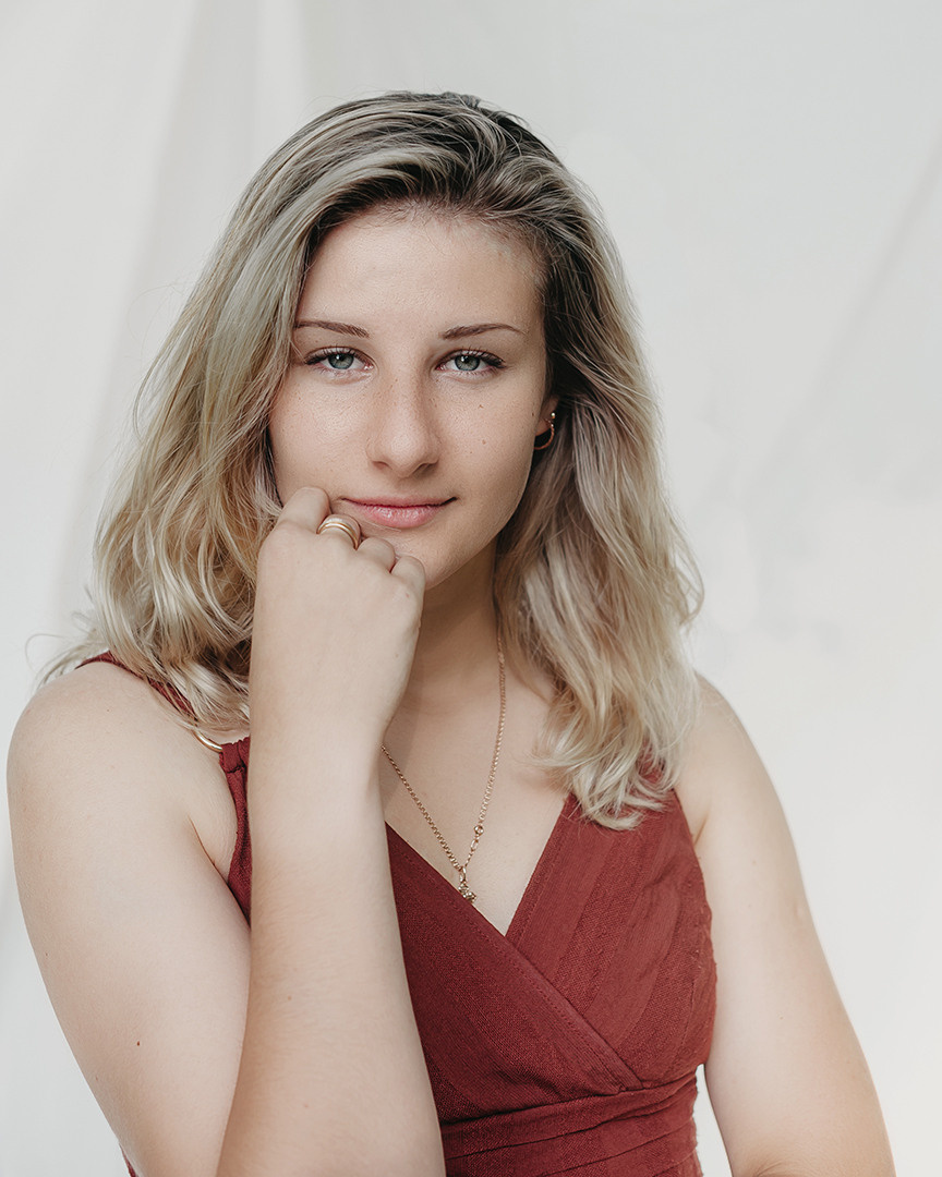 Летний фотодень на природе. Контент-фотограф в Москве Тима Забабурин