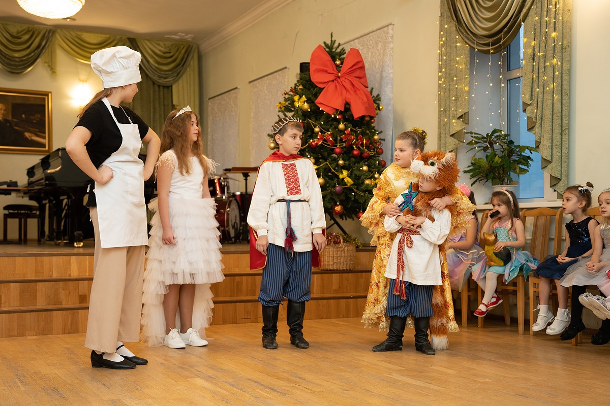 Новогодняя ёлка для ребят в ДШИ имени И. О. Дунаевского!. Фотограф Мария Ковкова