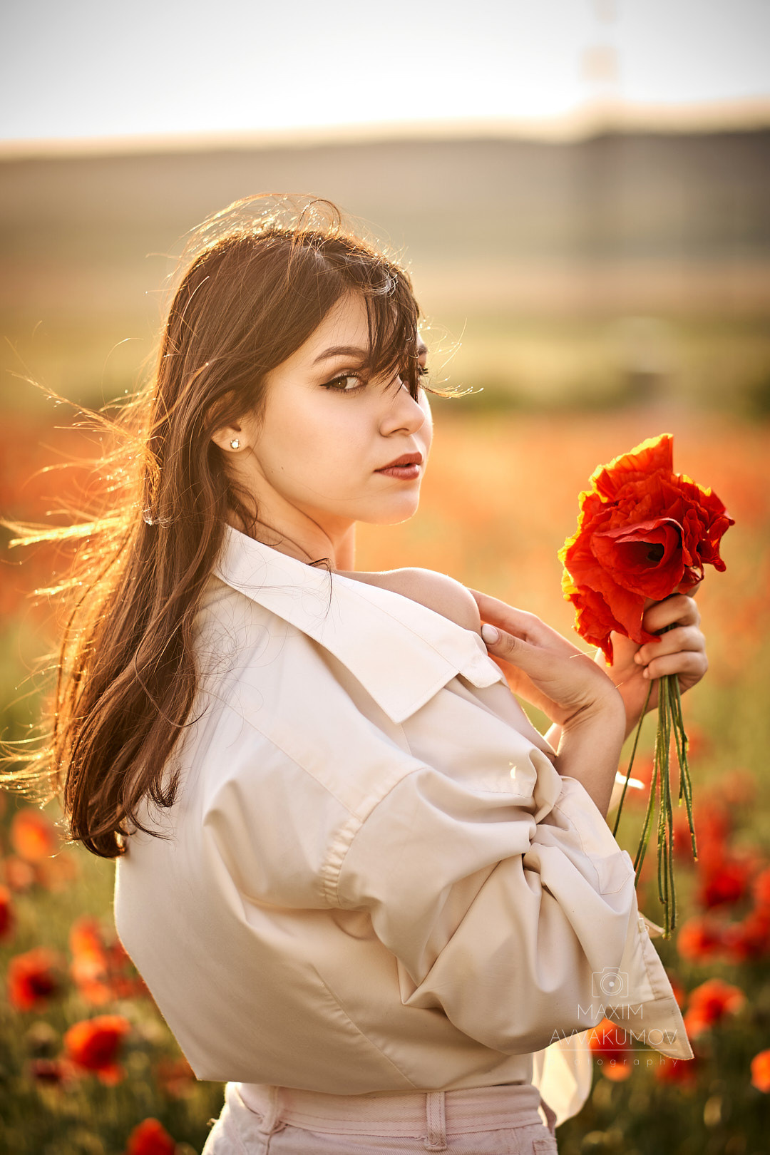Фотосессия в маковом поле. Портретный и свадебный фотограф в Крыму Аввакумов Максим