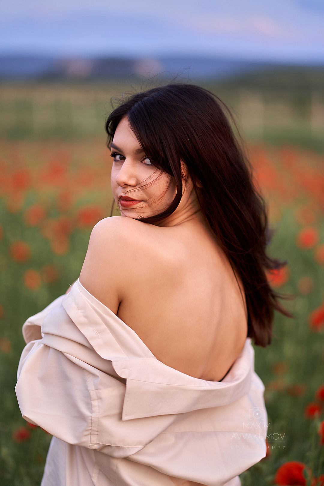 Фотосессия в маковом поле. Портретный и свадебный фотограф в Крыму Аввакумов Максим
