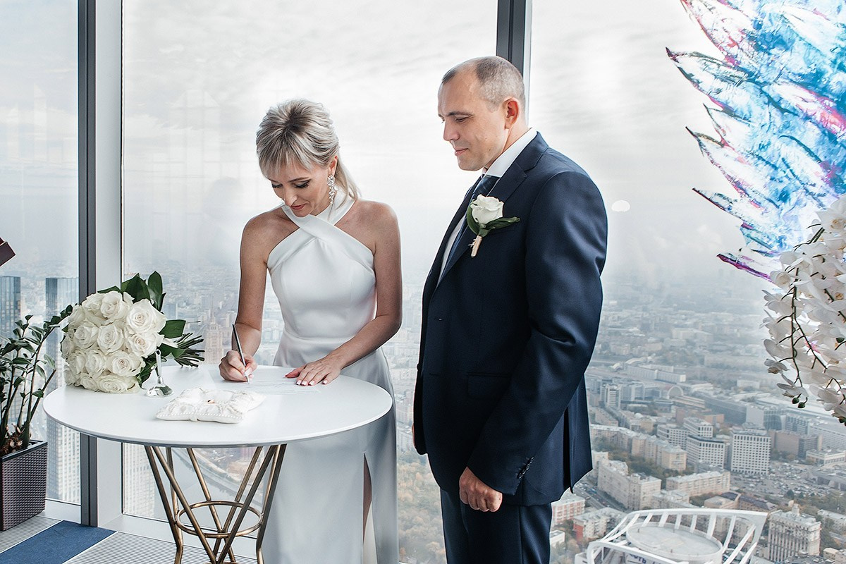 Регистрация и прогулка в Сити. Фотограф Анна Анисимова. Свадьбы, портреты, творческий репортаж