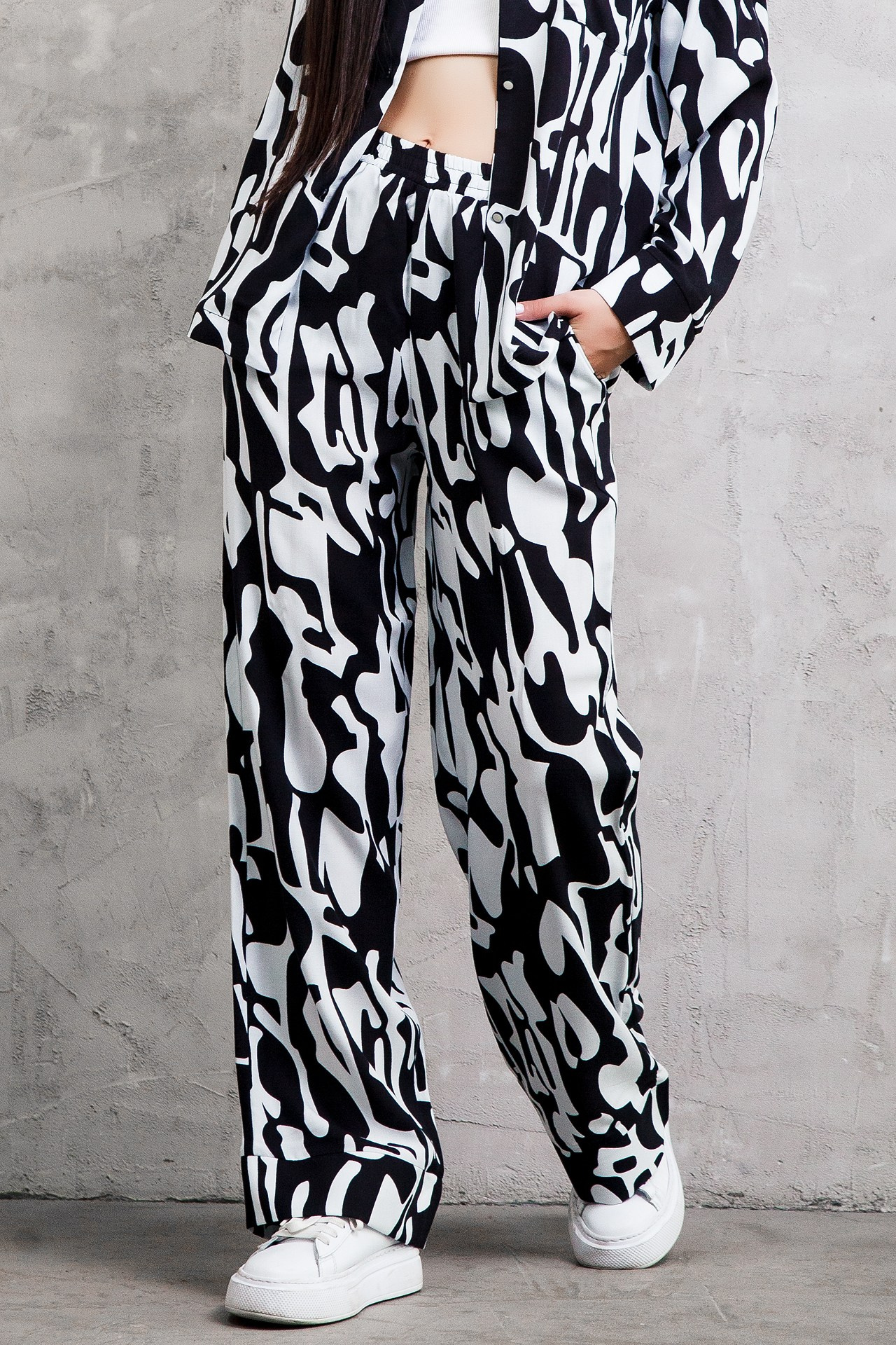 Реклама женской одежды. Натан Супервайзер по Продакшену