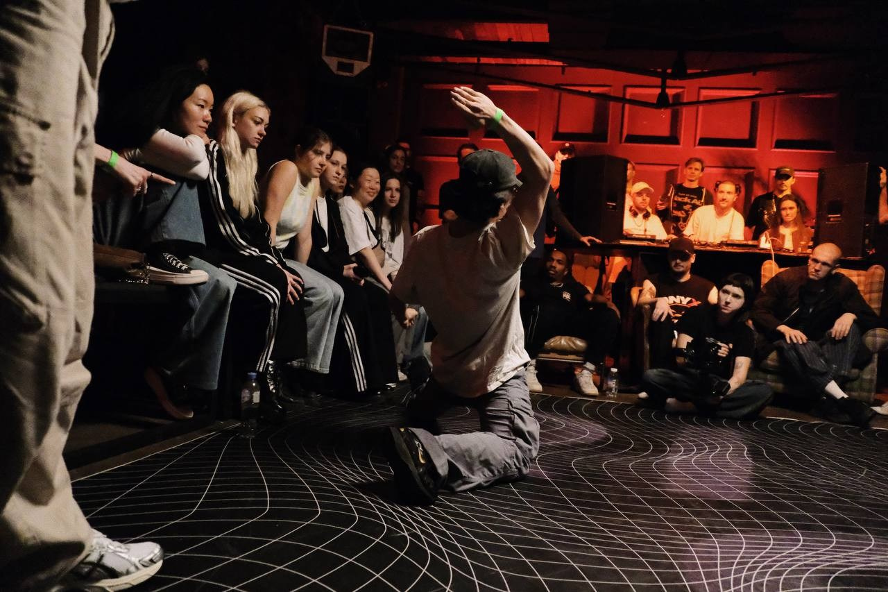 Танец. Аня белка — художница и фотограф