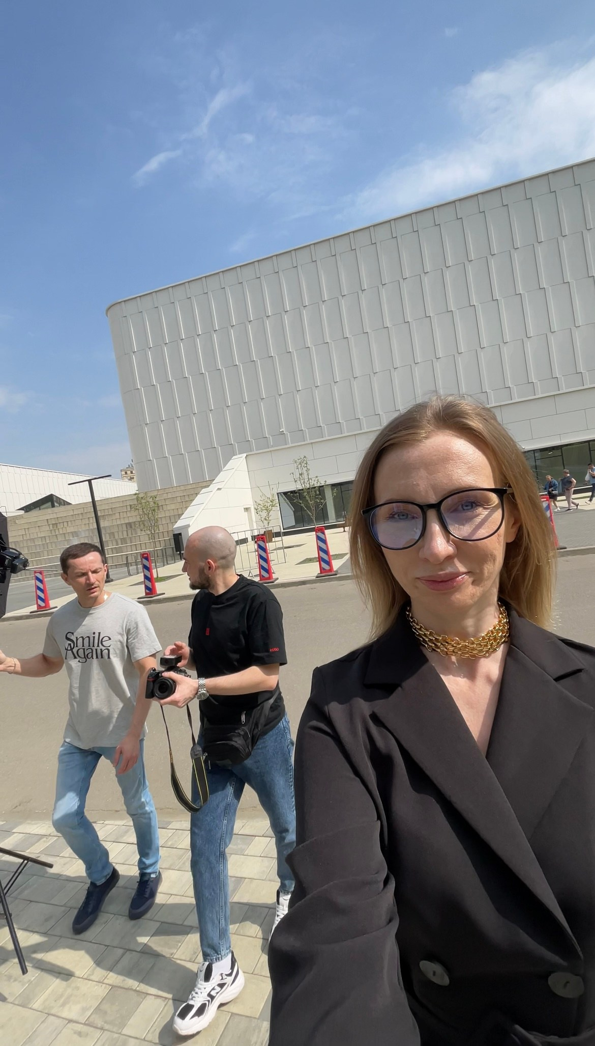 Индивидуальный Урок по фото с искуственным светом. Компания и фотошкола по созданию контента в Москве