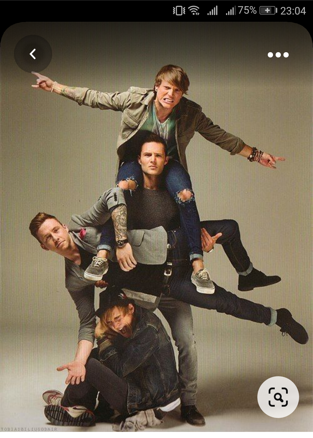 По трое-пятеро