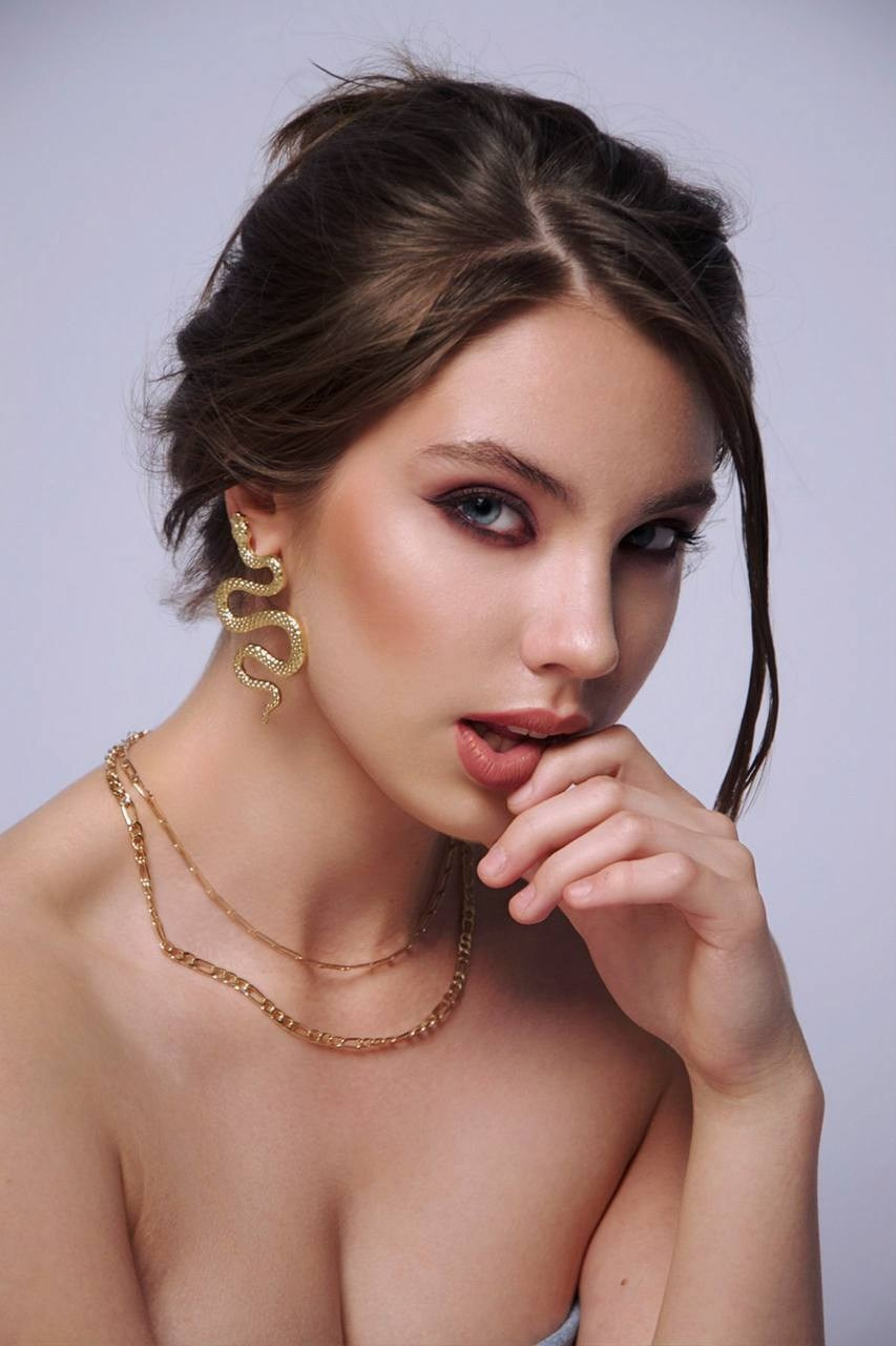 Фэшн. Костюмер, художник кино и телевидения в спб