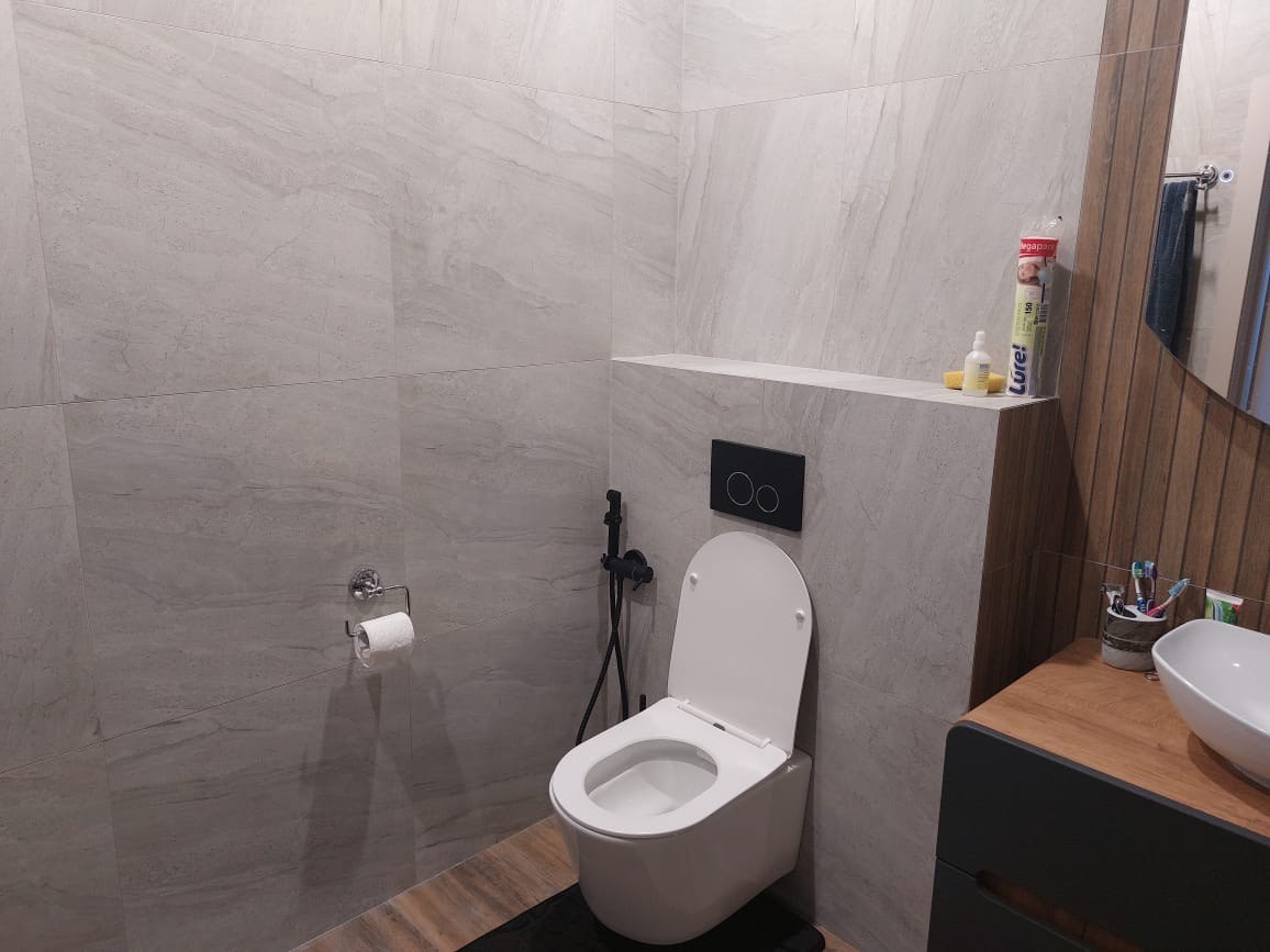 Ванная комната (Высокогорский р-н ТСН Семиозерские сады). Ремонт санузла, туалета, ванной под ключ в Казани. Укладка плитки