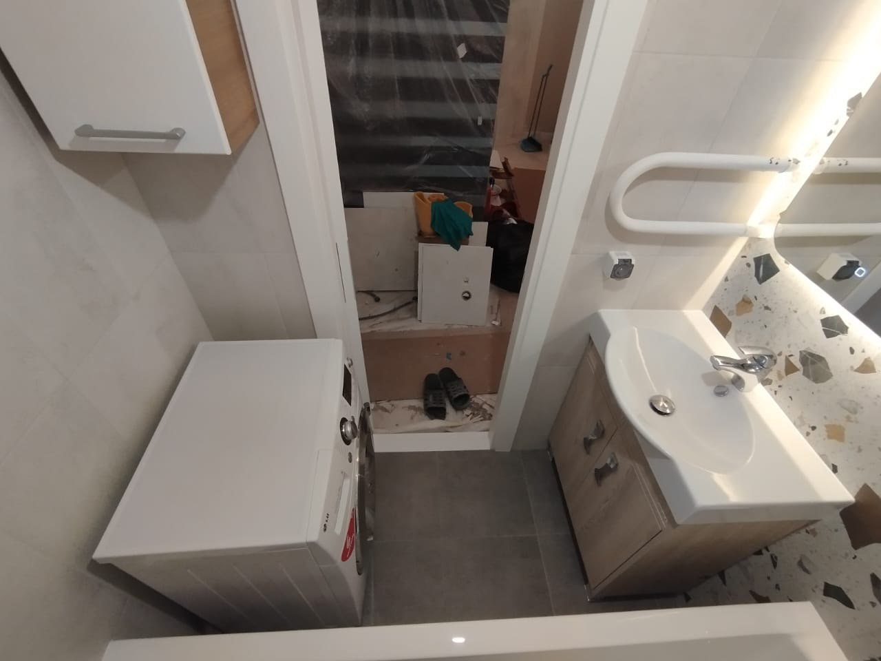 Ванная комната (ул. Кулахметова д. 15). Ремонт санузла, туалета, ванной под ключ в Казани. Укладка плитки