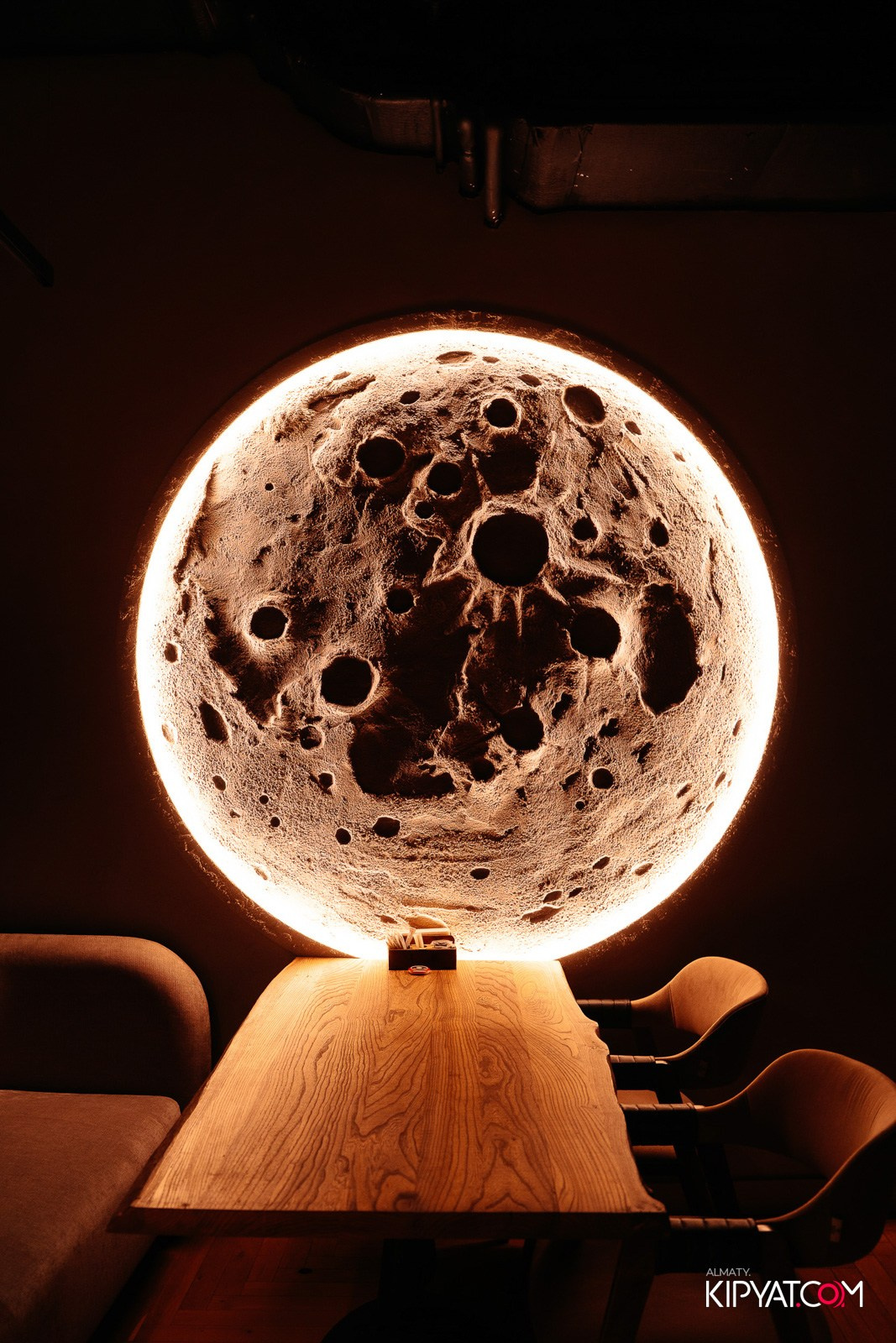 ОФИЦИАЛЬНОЕ ОТКРЫТИЕ ЛЕТНЕЙ ТЕРРАСЫ «TO THE MOON LOUNGE & HOOKAH». КИПЯТКОМ АЛМАТЫ!