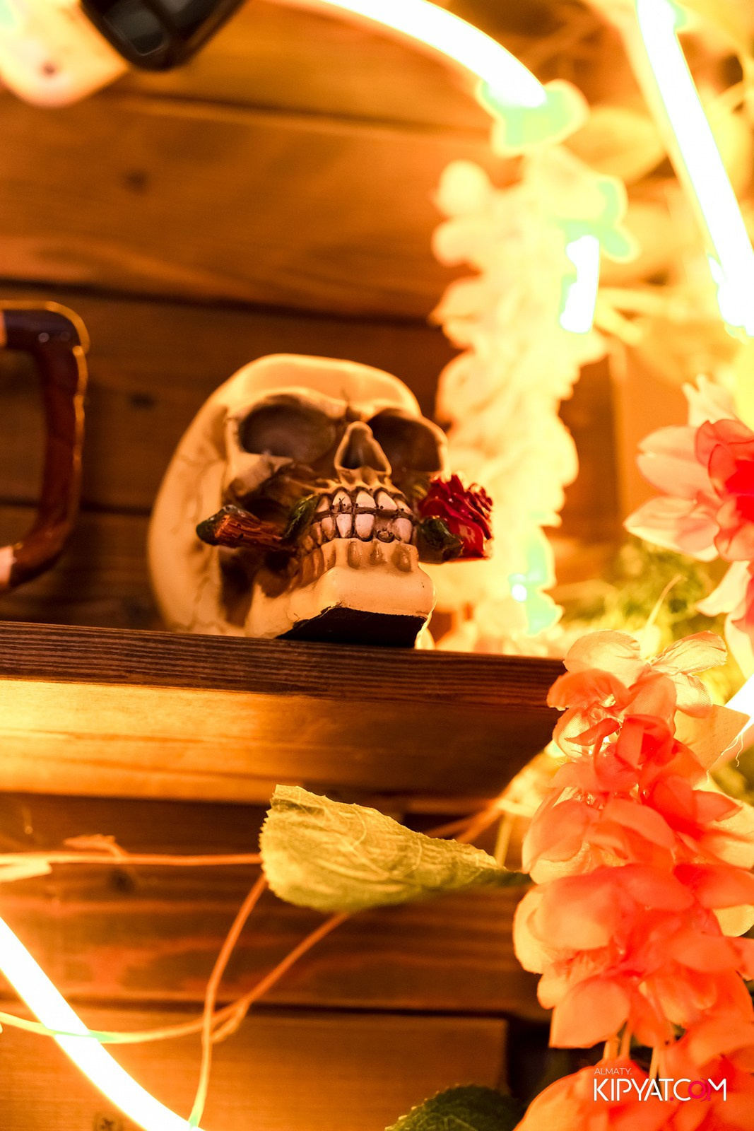 VIСTORY PUB. КИПЯТКОМ АЛМАТЫ!