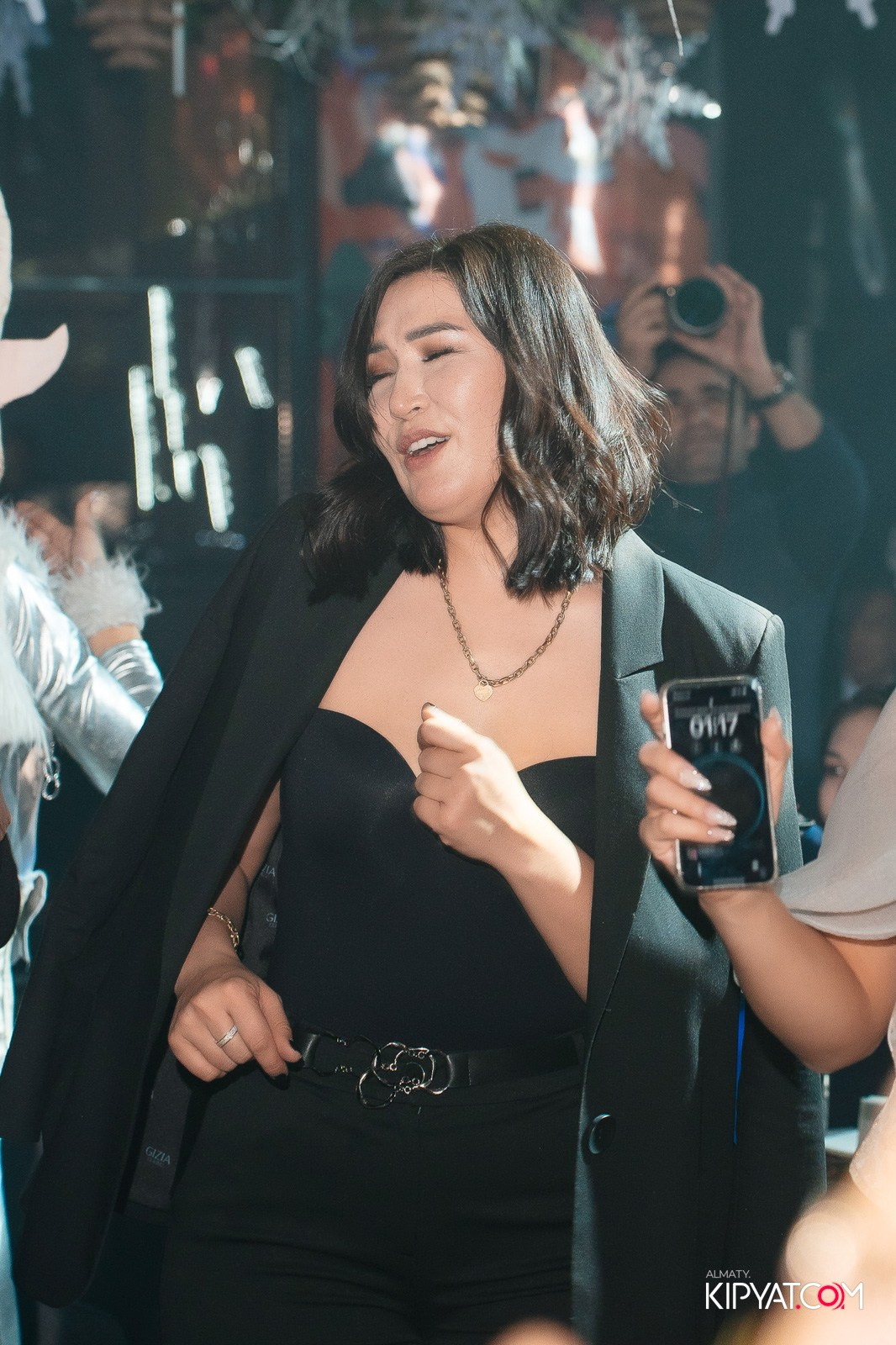 FRIENDS BAR & TERRACE. КИПЯТКОМ АЛМАТЫ!