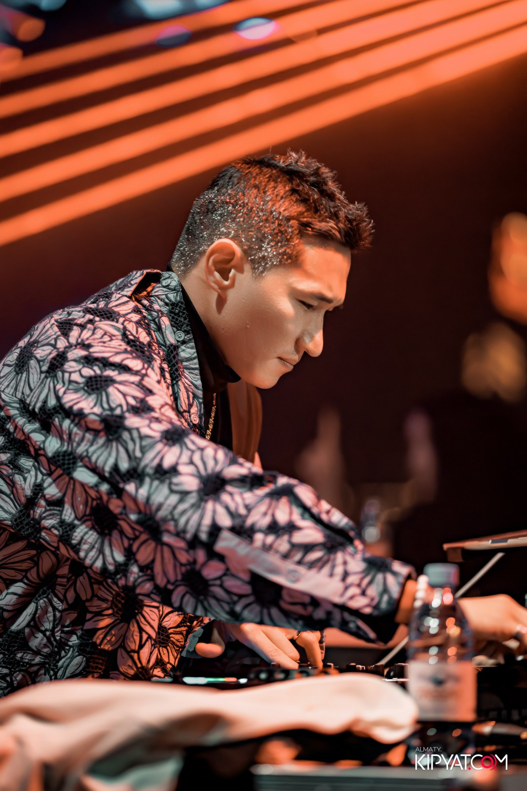 SANTA RAVE В НОЧНОМ КЛУБЕ SANTA BARBARA. КИПЯТКОМ АЛМАТЫ!