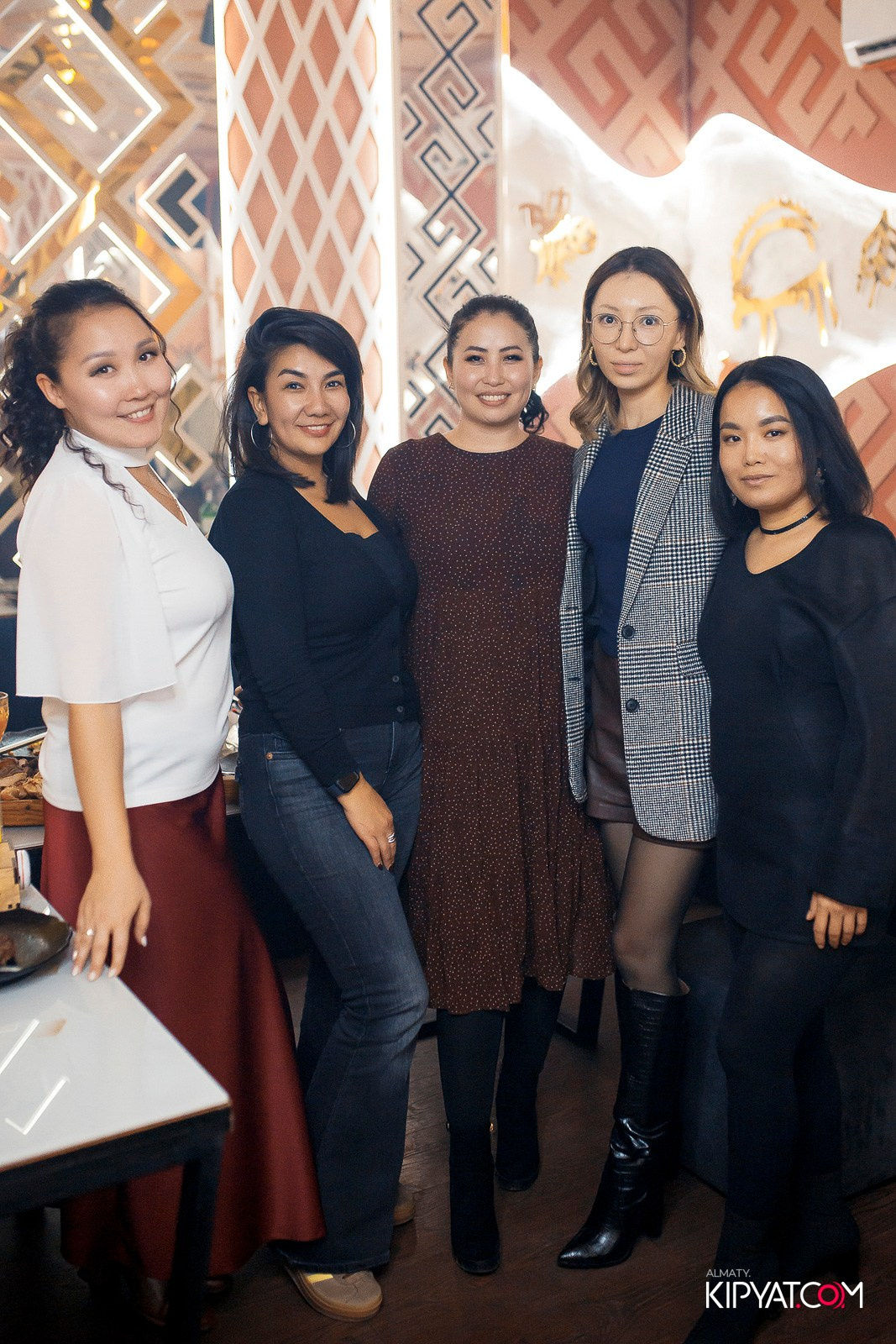 УХО И МЕДВЕДЬ НА ГАГАРИНА. КИПЯТКОМ АЛМАТЫ!