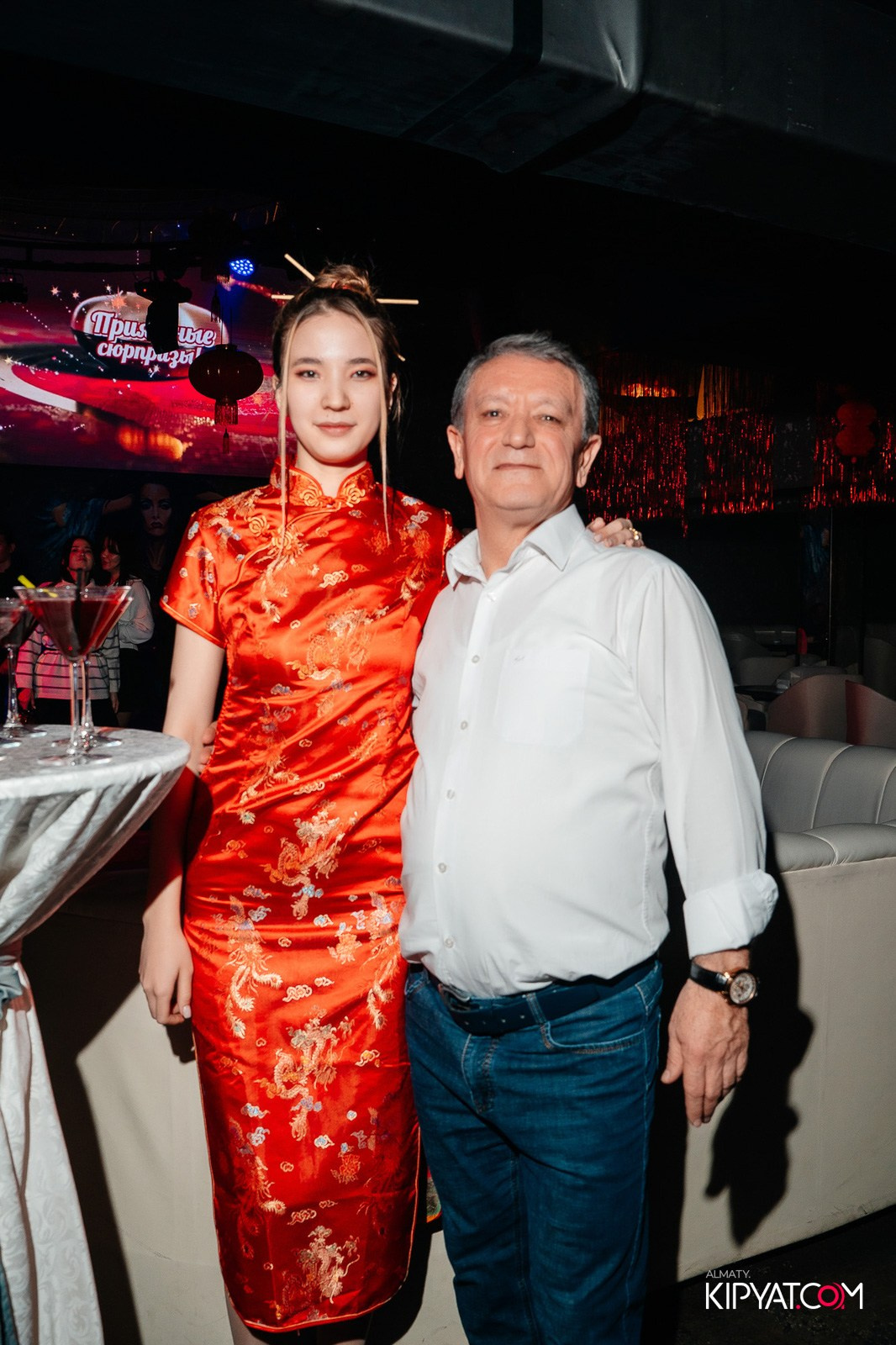 CHINA PARTY RETRO HIT. КИПЯТКОМ АЛМАТЫ!