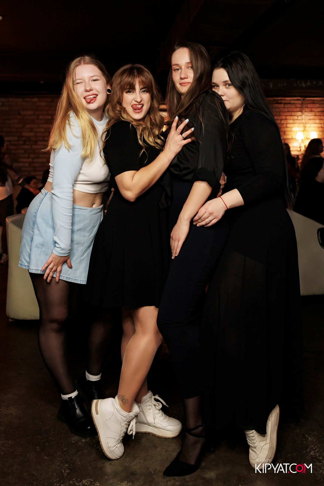 МУЗЫКАЛЬНОЕ ЛОТО В HIT RETRO. КИПЯТКОМ АЛМАТЫ! Фотосъемка мероприятий в Алматы