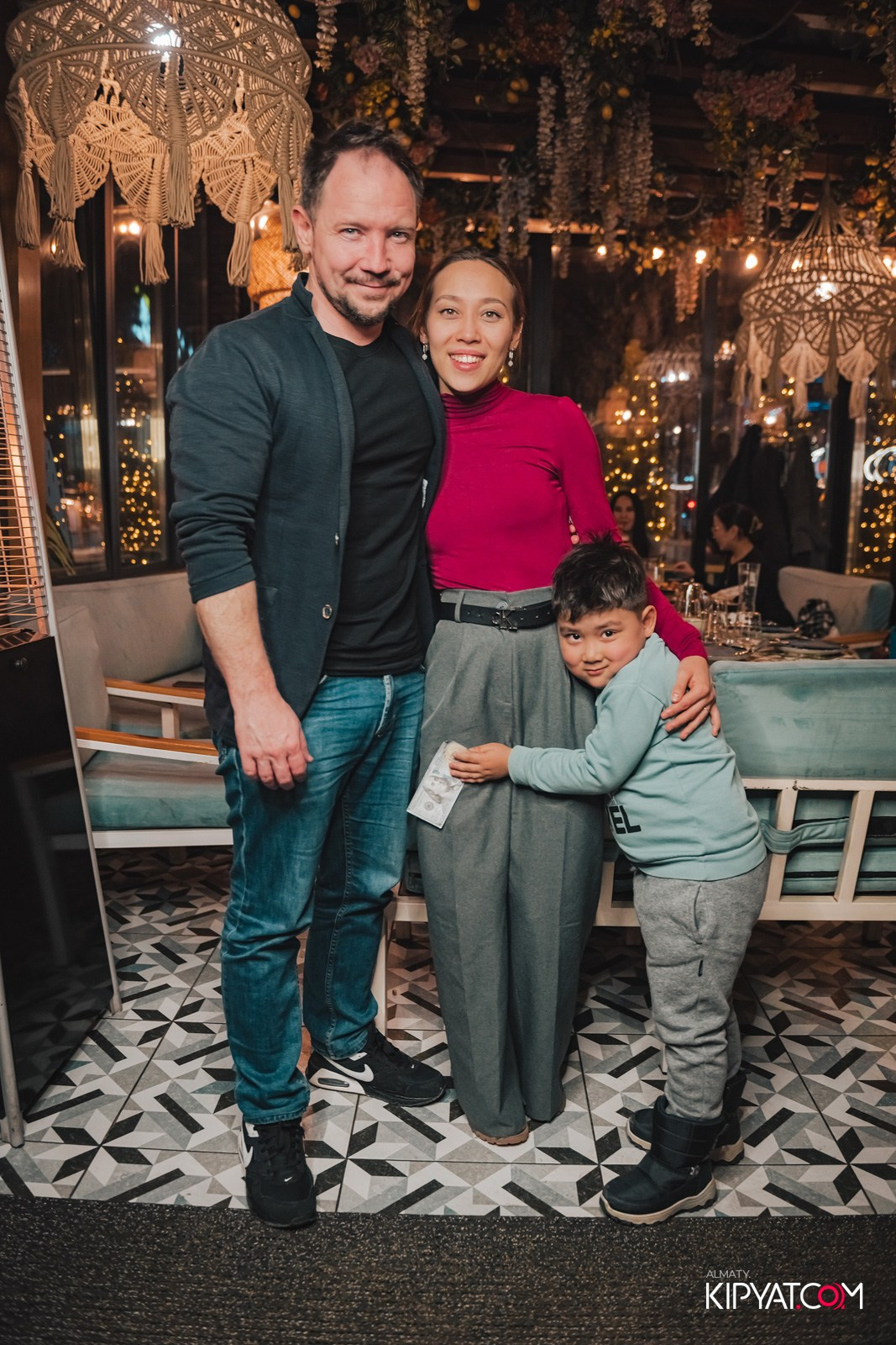 MODI RESTORANCHIK. КИПЯТКОМ АЛМАТЫ!