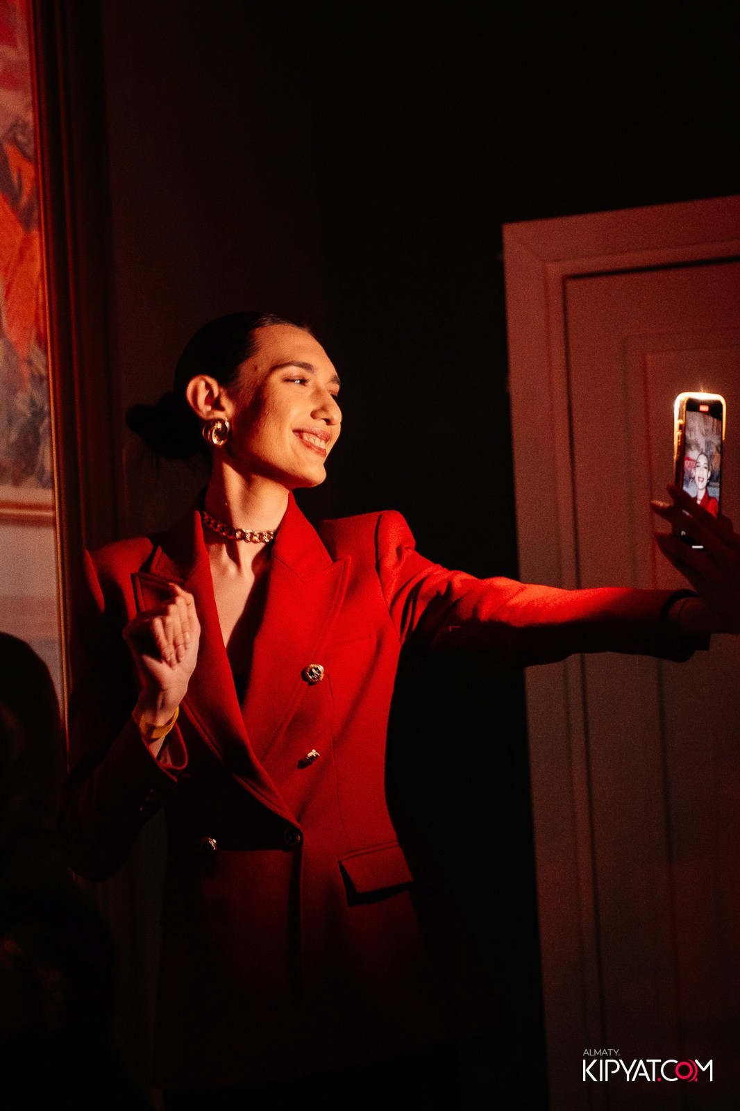 МИХАИЛ ШУФУТИНСКИЙ С СОЛЬНЫМ КОНЦЕРТОМ В QUEEN ALMATY. КИПЯТКОМ АЛМАТЫ!