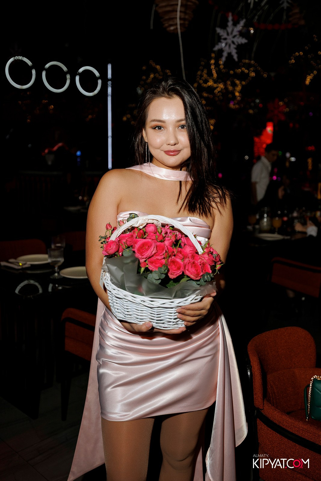 FRIENDS BAR & TERRACE. КИПЯТКОМ АЛМАТЫ! Фотосъемка мероприятий в Алматы