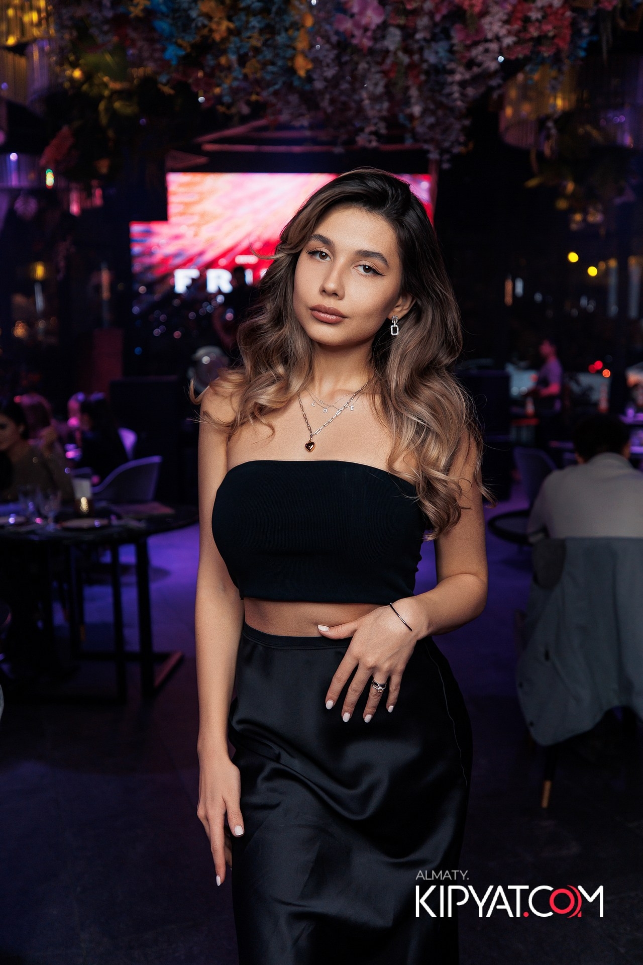 FRIENDS BAR & TERRACE. КИПЯТКОМ АЛМАТЫ! Фотосъемка мероприятий в Алматы