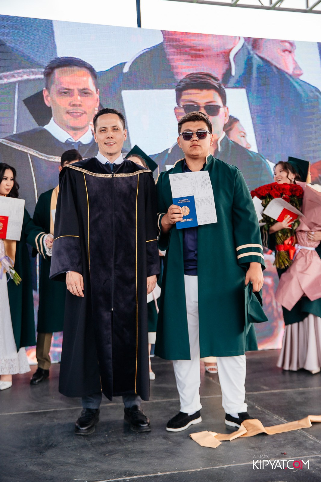 ВРУЧЕНИЕ ДИПЛОМОВ — НАРХОЗ КОЛЛЕДЖ. Part 3. КИПЯТКОМ АЛМАТЫ!