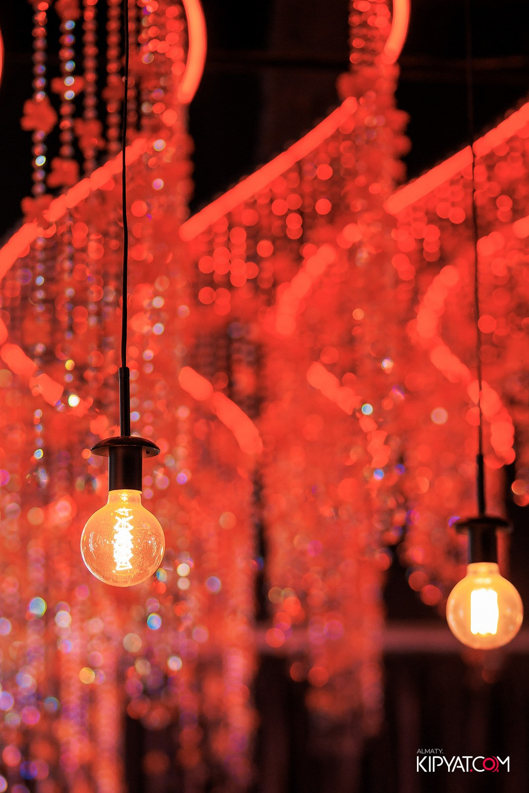 FRIENDS BAR & TERRACE. КИПЯТКОМ АЛМАТЫ!