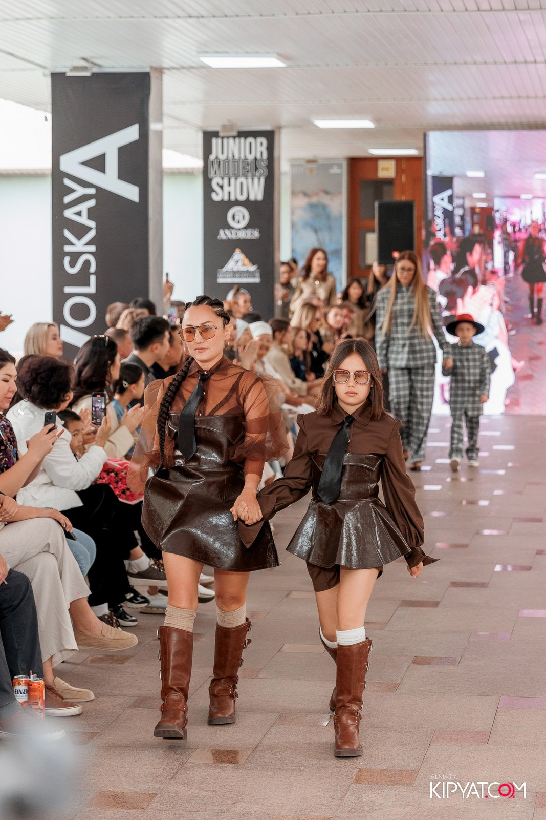 JUNIOR FASHION SHOW. КИПЯТКОМ АЛМАТЫ!