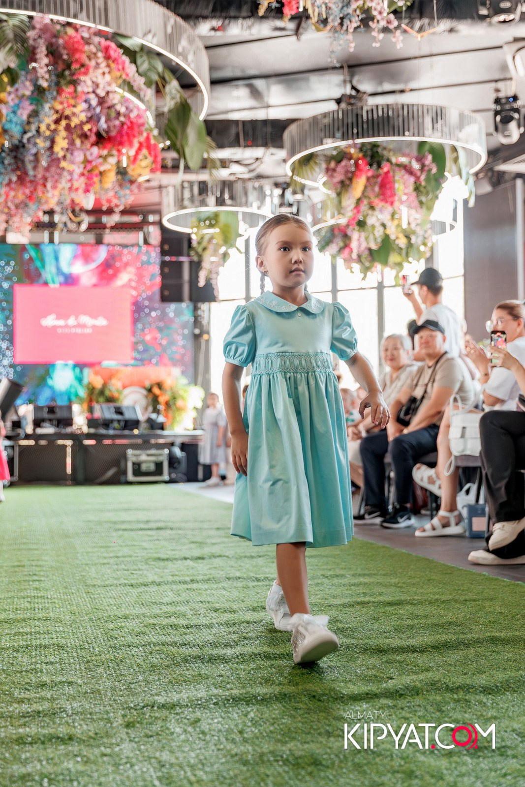 PROM KIDS FASHION SHOW. КИПЯТКОМ АЛМАТЫ!