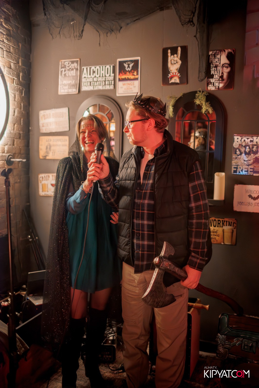 MERRY CREEPYSTMASS AND SPOOKY NEW YEAR — QUEEN OF THE DARKNESS BAR. КИПЯТКОМ АЛМАТЫ!