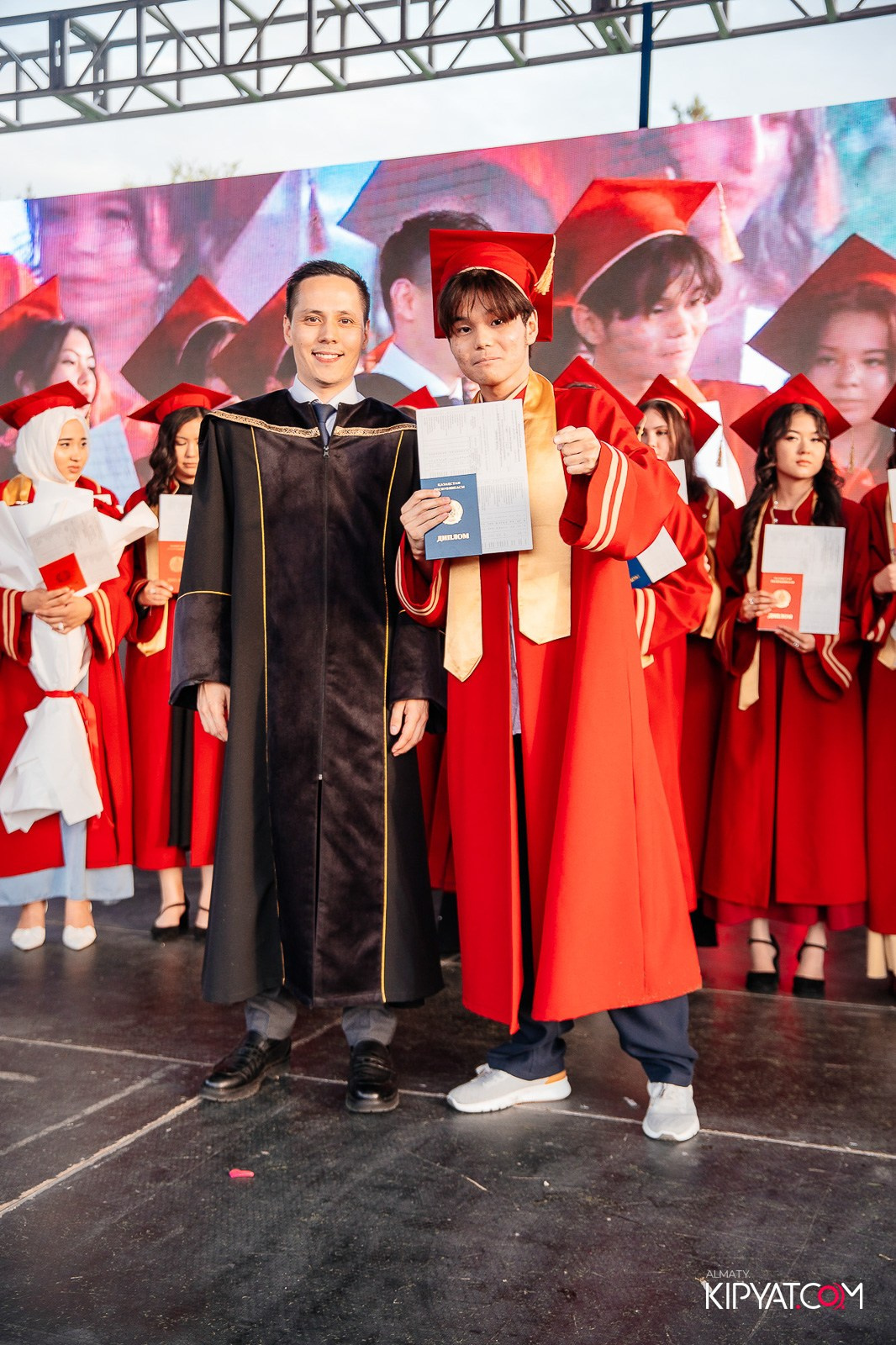 ВРУЧЕНИЕ ДИПЛОМОВ — НАРХОЗ КОЛЛЕДЖ. Part 4. КИПЯТКОМ АЛМАТЫ!