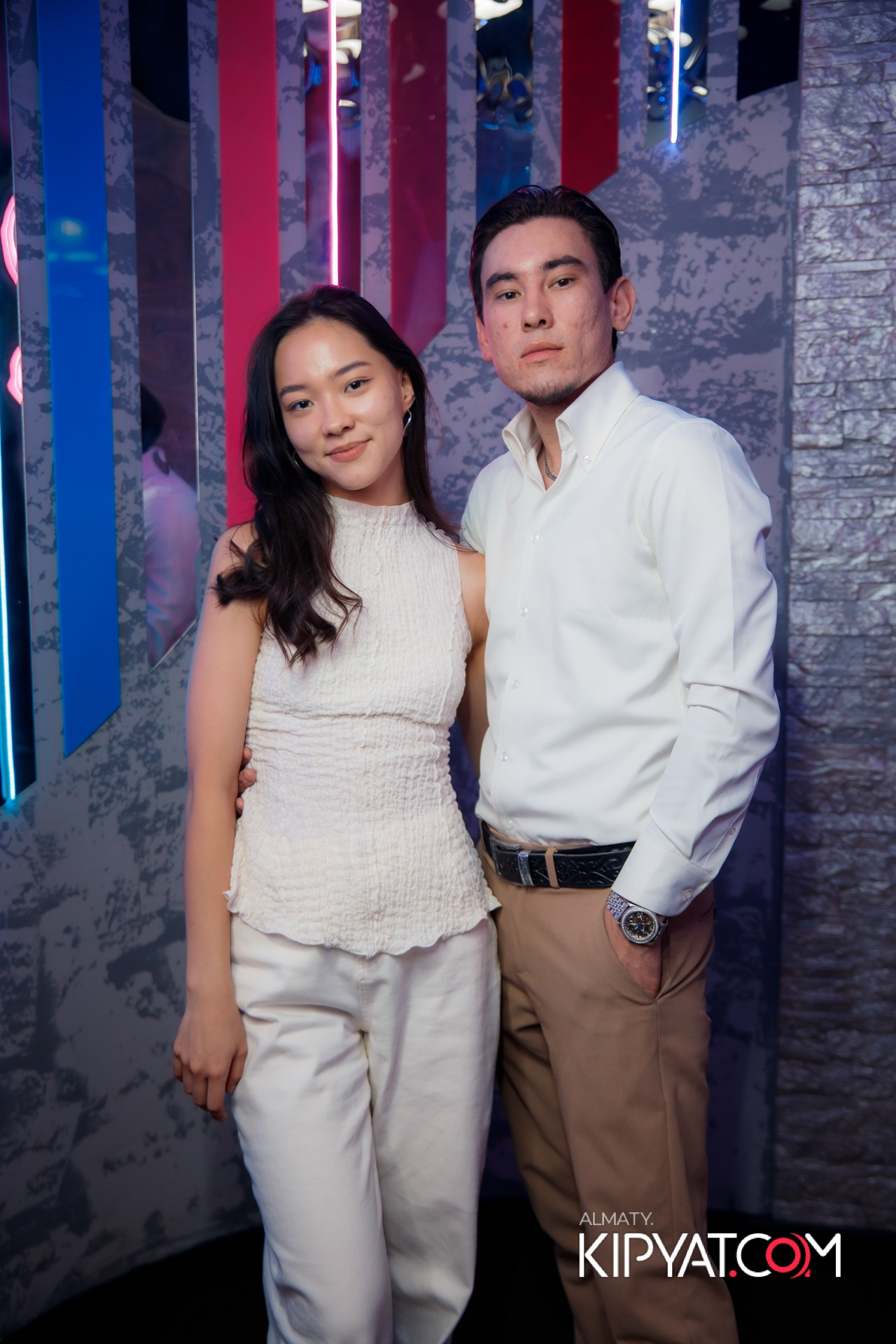 Ухо и медведь на Гагарина. КИПЯТКОМ АЛМАТЫ!