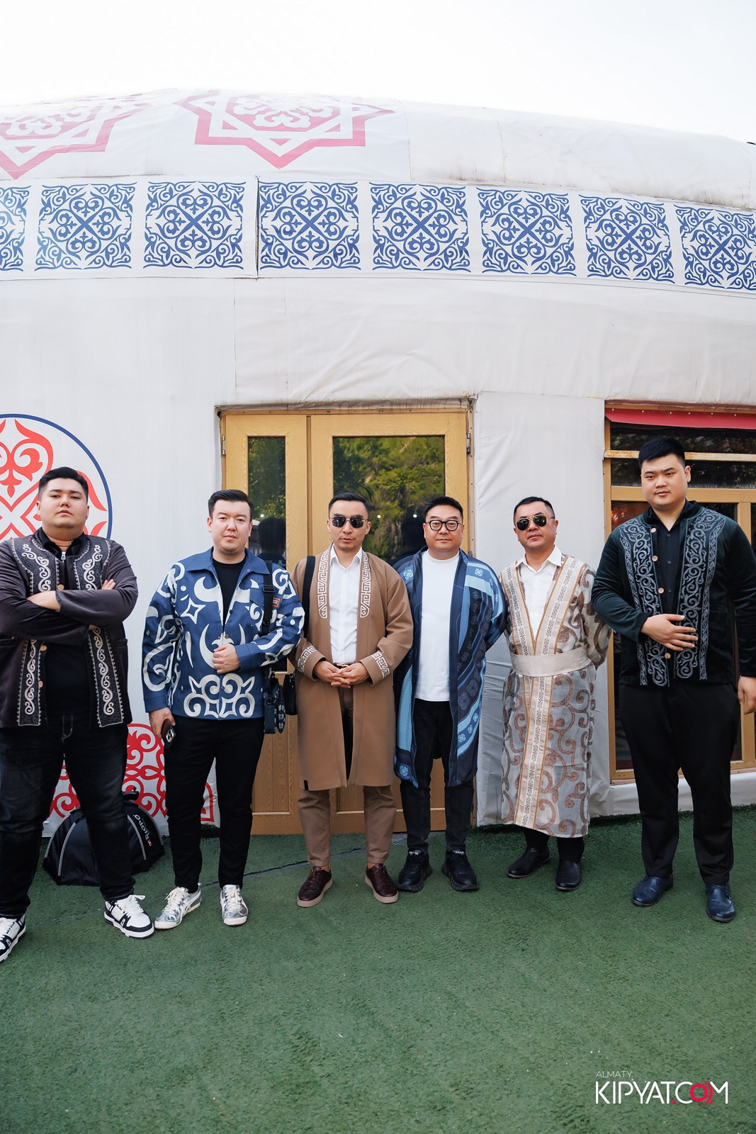 KANG REN TANG. КИПЯТКОМ АЛМАТЫ!