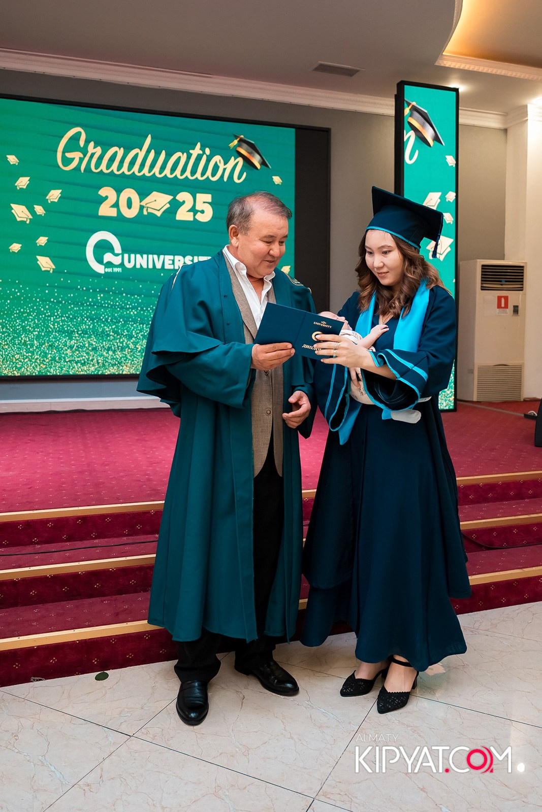 GRADUATION 2025 Q UNIVERSITY. КИПЯТКОМ АЛМАТЫ!