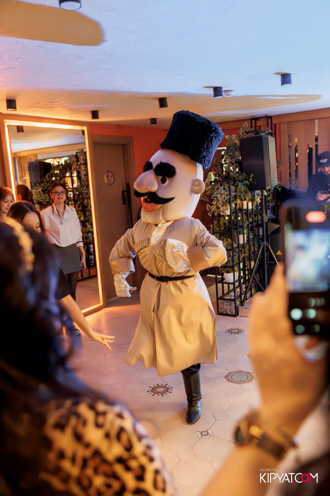 MODI RESTORANCHIK. КИПЯТКОМ АЛМАТЫ! Фотосъемка мероприятий в Алматы