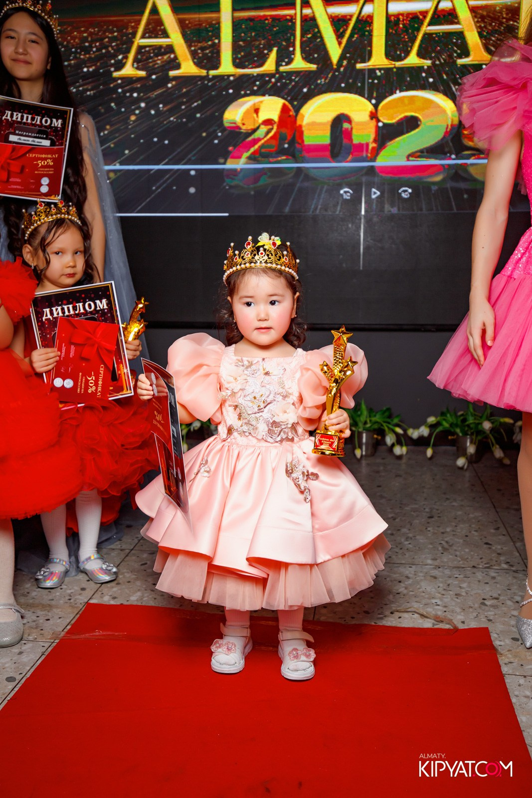 FASHION DAY 2025 КАФЕ ЖАКСЫЛЫК. КИПЯТКОМ АЛМАТЫ!