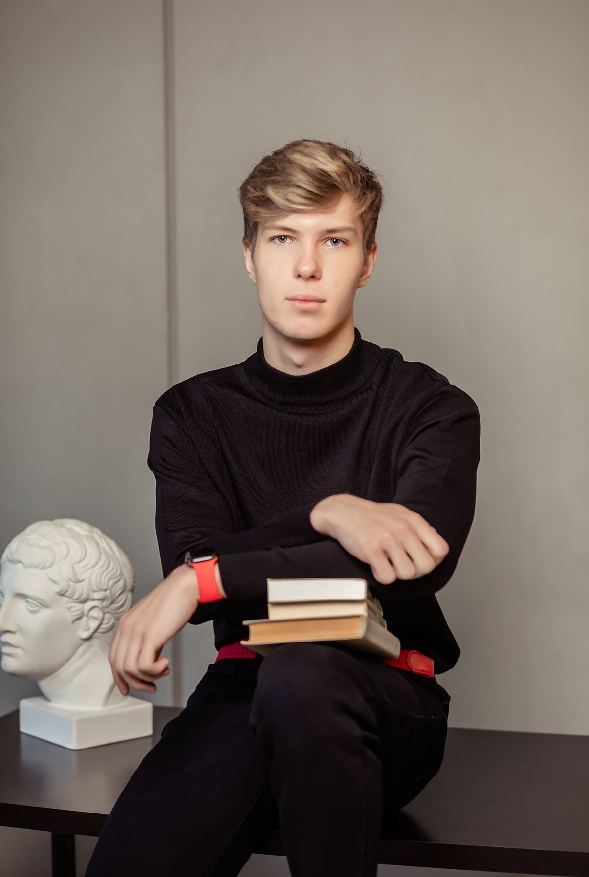 Выпускной альбом для 9-11 классов. Свадебный и семейный фотограф в Оренбурге Ильяна Тукжанова