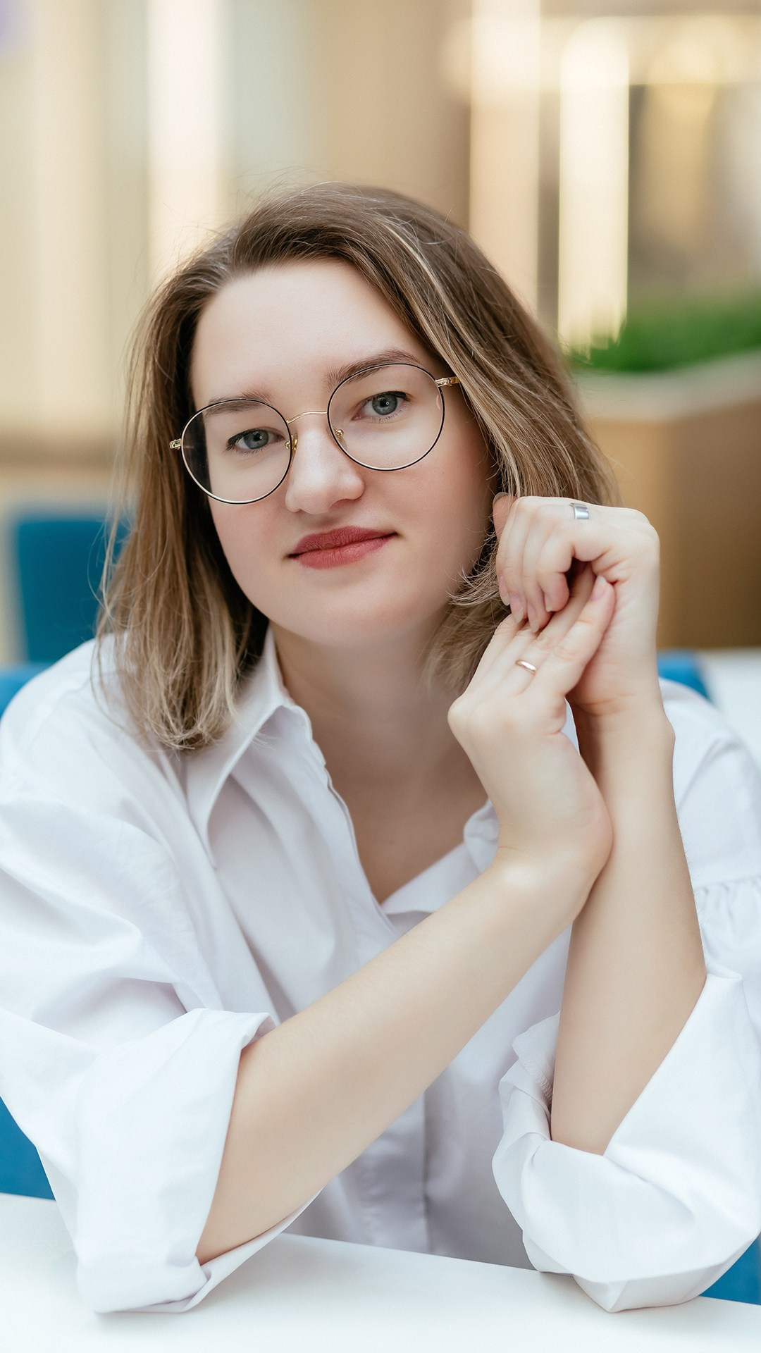 Портретная фотосессия для контента в кафе. Семейный фотограф в Минске Приболовец Светлана