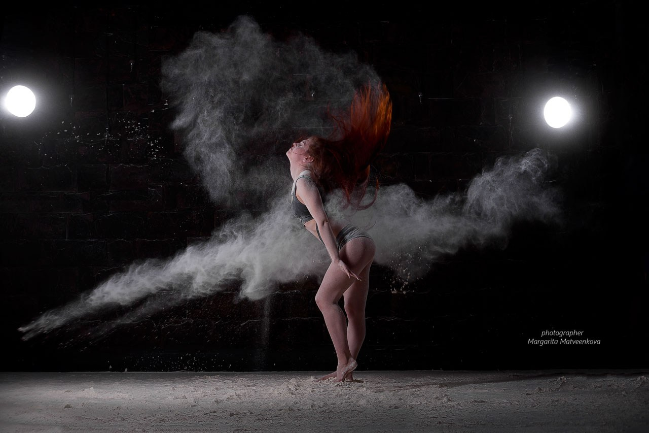 Съёмка с мукой 1. Женский фотограф Крещение Венчание Москва Брянск