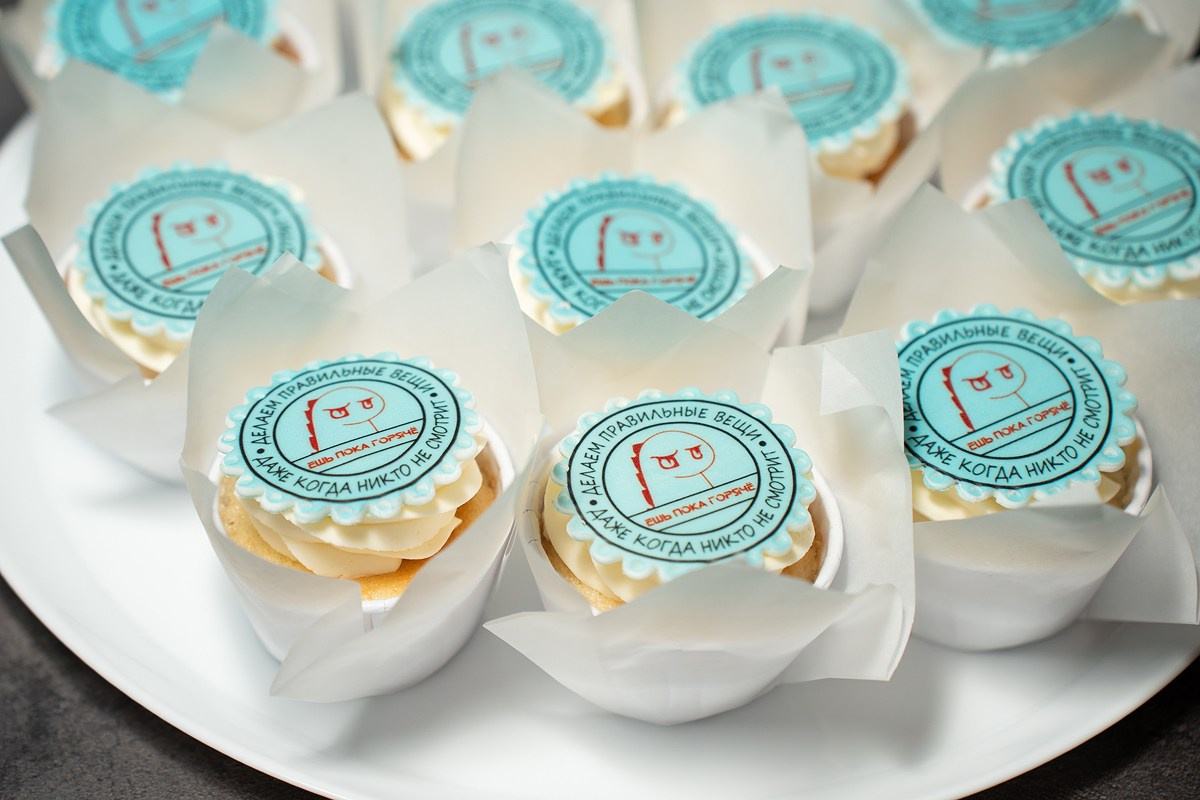 Ешь пока горячЁ! Открытие ресторана. Фотограф Мария Ковкова